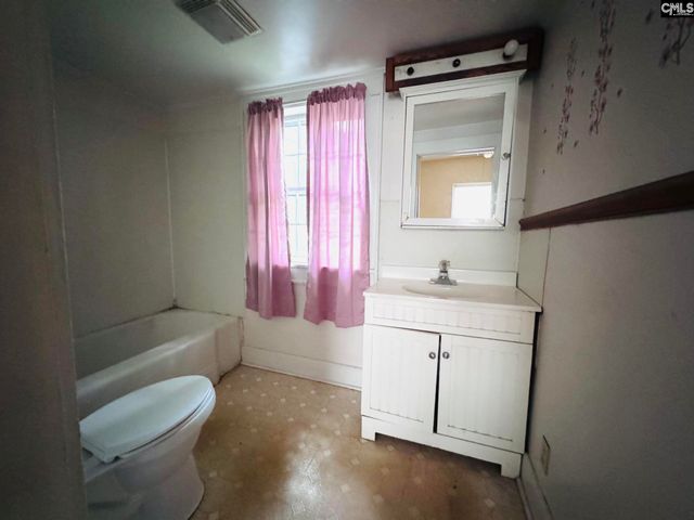 2007 Nance Street, Newberry, SC 29108