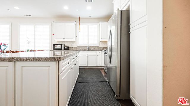 223 Bright Poppy, Irvine, CA 92618