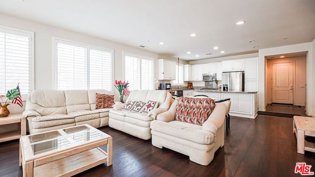 223 Bright Poppy, Irvine, CA 92618