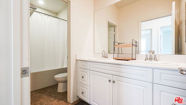 223 Bright Poppy, Irvine, CA 92618