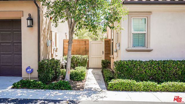 223 Bright Poppy, Irvine, CA 92618