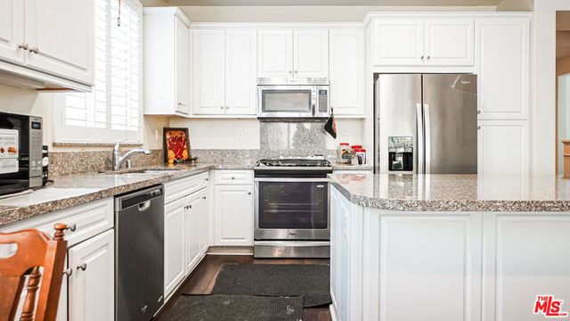 223 Bright Poppy, Irvine, CA 92618