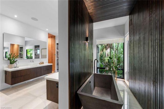 4341 Brynwood DR, Naples, FL 34119