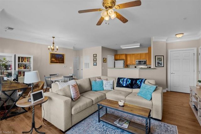 200 Lennox Drive 3A, Jamestown, NC 27282