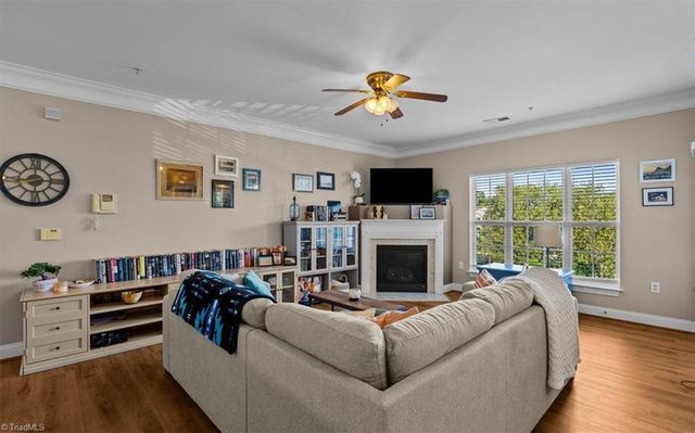 200 Lennox Drive 3A, Jamestown, NC 27282