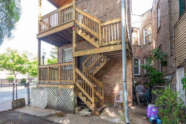 7100 S Prairie Avenue, Chicago, IL 60619