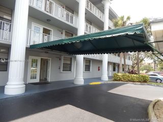 1701 Whitehall Drive 403, Davie, FL 33324