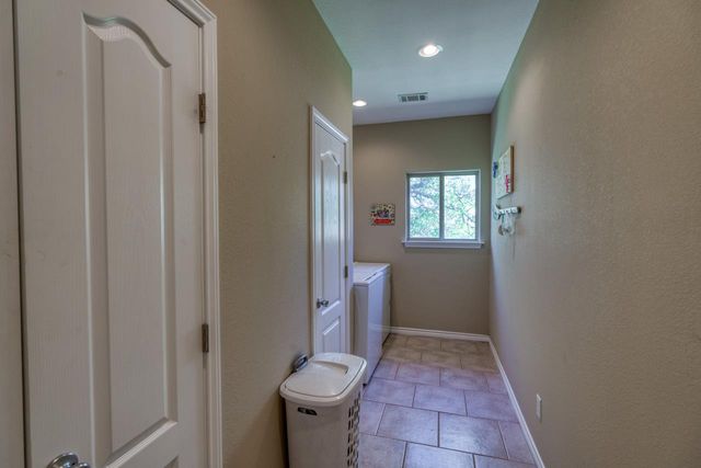 333 Sandy Mountain DR, Sunrise Beach, TX 78643