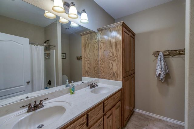 333 Sandy Mountain DR, Sunrise Beach, TX 78643