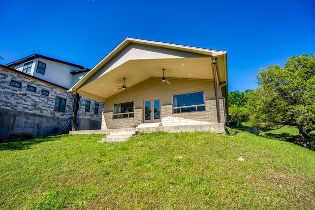 333 Sandy Mountain DR, Sunrise Beach, TX 78643
