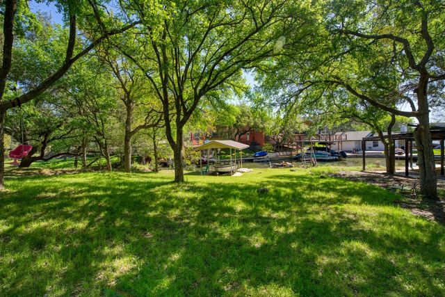 333 Sandy Mountain DR, Sunrise Beach, TX 78643