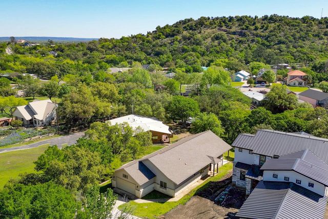 333 Sandy Mountain DR, Sunrise Beach, TX 78643