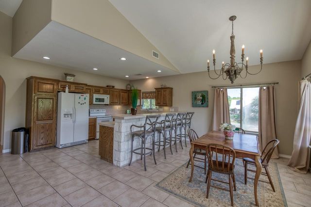 333 Sandy Mountain DR, Sunrise Beach, TX 78643
