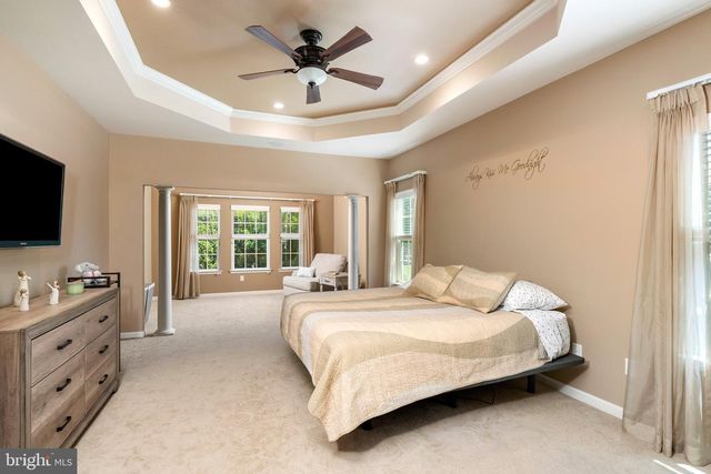 27 APPLEGATE DR, Florence, NJ 08518