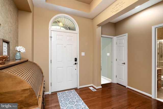 27 APPLEGATE DR, Florence, NJ 08518