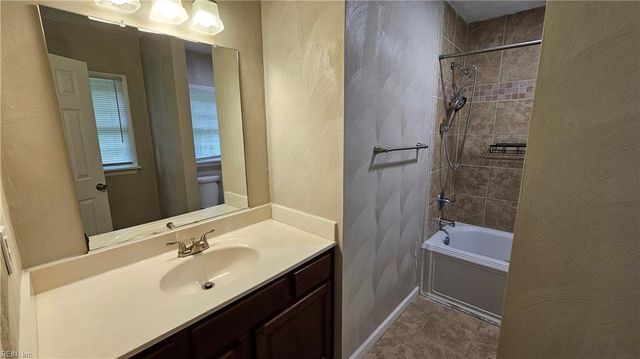721 Colony Manor RD, Chesapeake, VA 23321