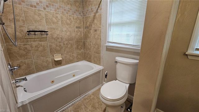 721 Colony Manor RD, Chesapeake, VA 23321