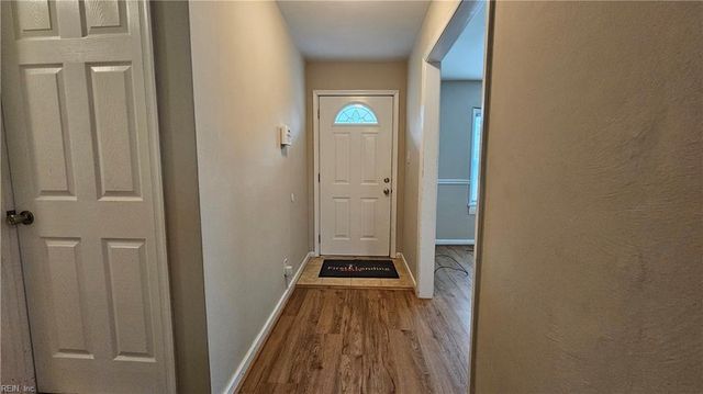 721 Colony Manor RD, Chesapeake, VA 23321