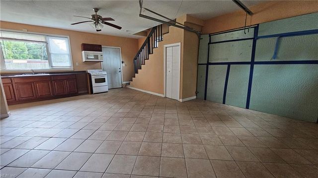 721 Colony Manor RD, Chesapeake, VA 23321
