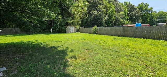 721 Colony Manor RD, Chesapeake, VA 23321