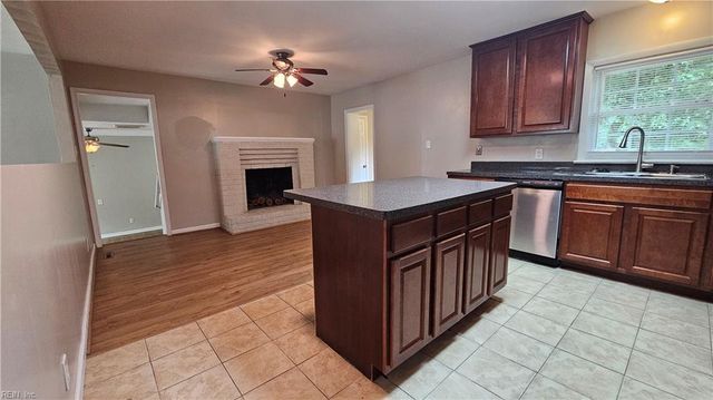 721 Colony Manor RD, Chesapeake, VA 23321