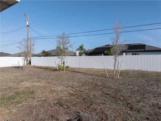 429 Tropicana PKWY W, Cape Coral, FL 33993