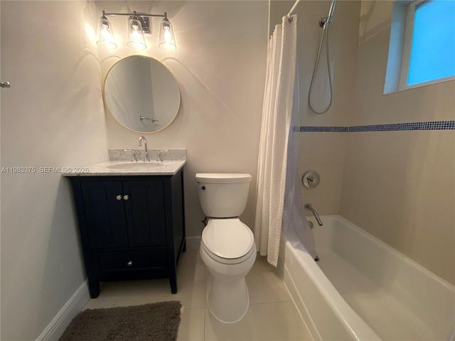 5767 SW 35th St, Miami, FL 33155