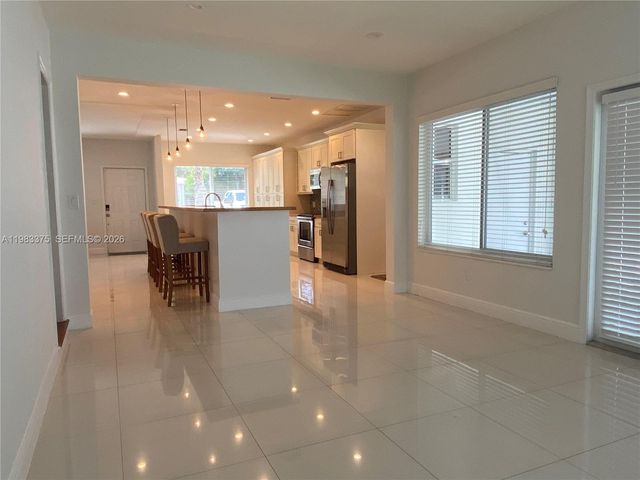 5767 SW 35th St, Miami, FL 33155