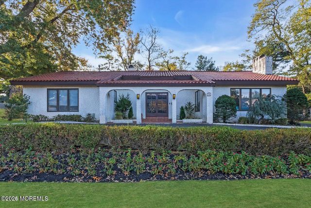 36 Muncy Drive, West Long Branch, NJ 07764