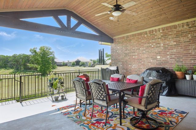 135 Clearwater WAY, Kyle, TX 78640
