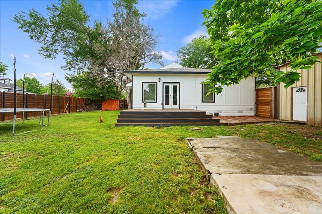 211 N Main Street, Crandall, TX 75114