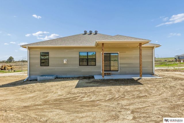 8706 Reed Street, Papillion, NE 68046