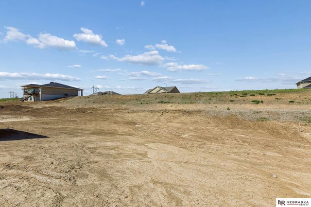 8706 Reed Street, Papillion, NE 68046