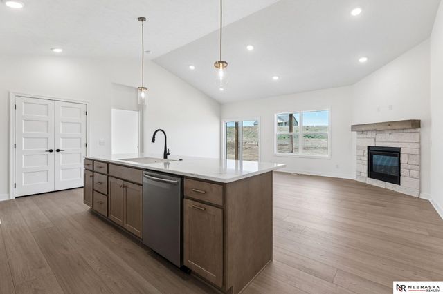 8706 Reed Street, Papillion, NE 68046