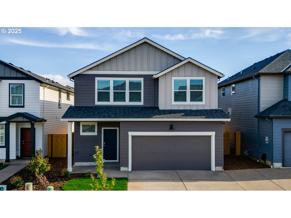 2972 T St, Springfield, OR 97477