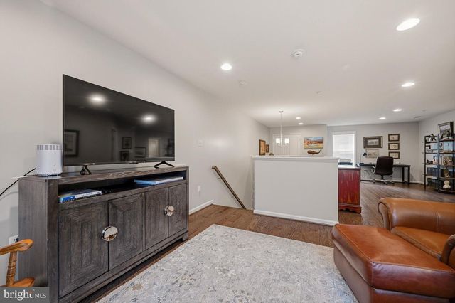 4068 CURLED DOCK LN, Odenton, MD 21113
