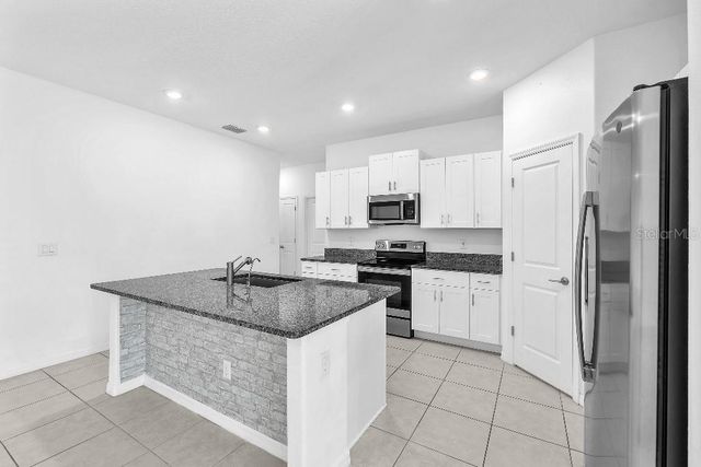 5518 BLUE AZURE DRIVE, Wimauma, FL 33598