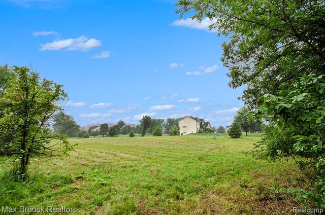 11490 Castleton Court, Dexter, MI 48130