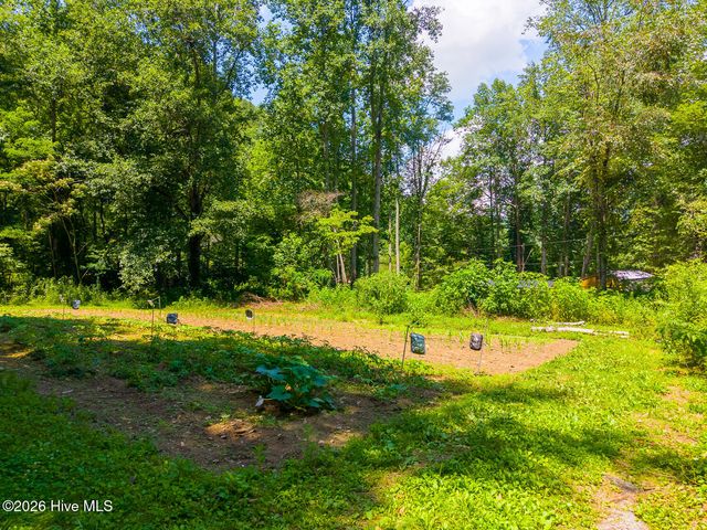 394 Anderson Road, Robbinsville, NC 28771