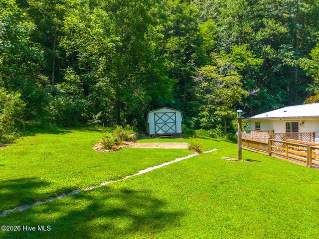 394 Anderson Road, Robbinsville, NC 28771