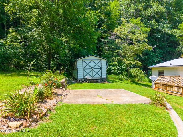 394 Anderson Road, Robbinsville, NC 28771