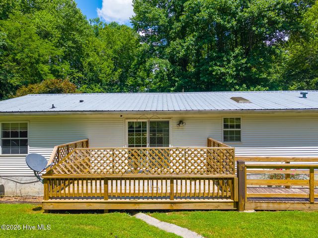 394 Anderson Road, Robbinsville, NC 28771