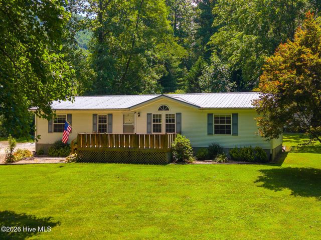 394 Anderson Road, Robbinsville, NC 28771