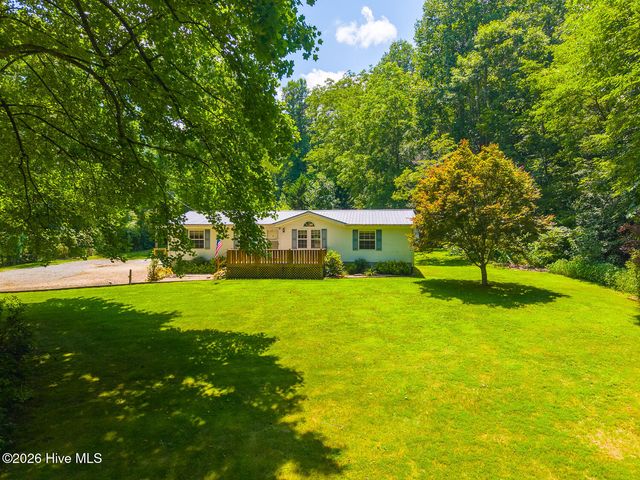 394 Anderson Road, Robbinsville, NC 28771