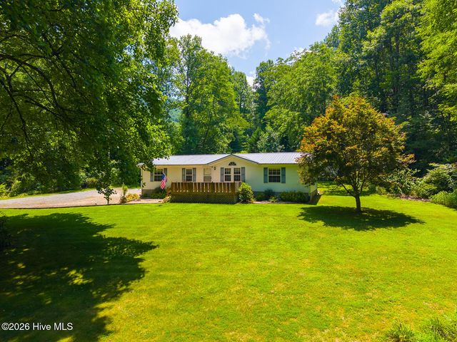 394 Anderson Road, Robbinsville, NC 28771