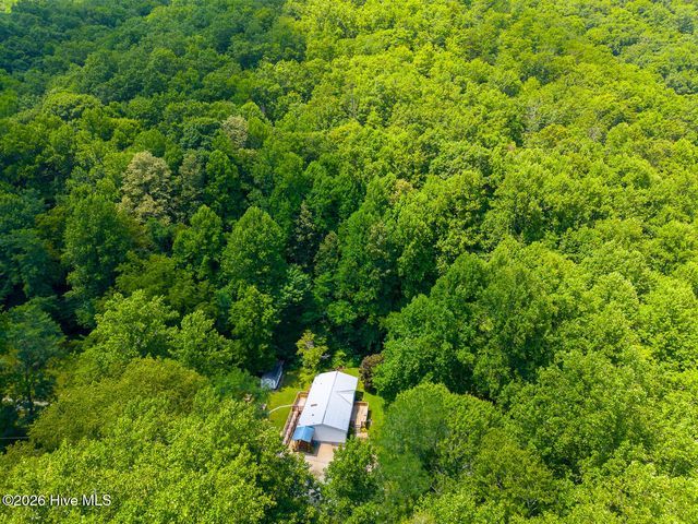 394 Anderson Road, Robbinsville, NC 28771