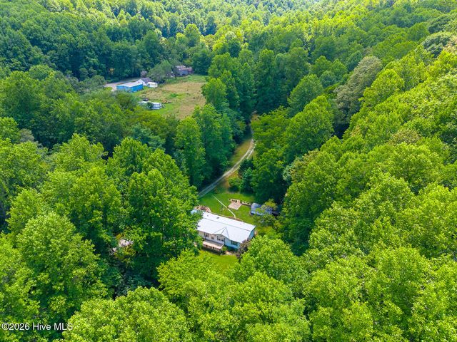 394 Anderson Road, Robbinsville, NC 28771