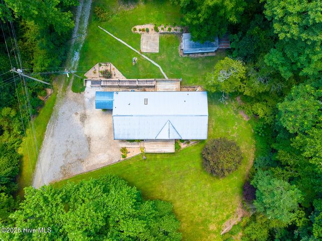 394 Anderson Road, Robbinsville, NC 28771