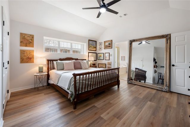 2312 South Pioneer Trail, Bryan, TX 77808