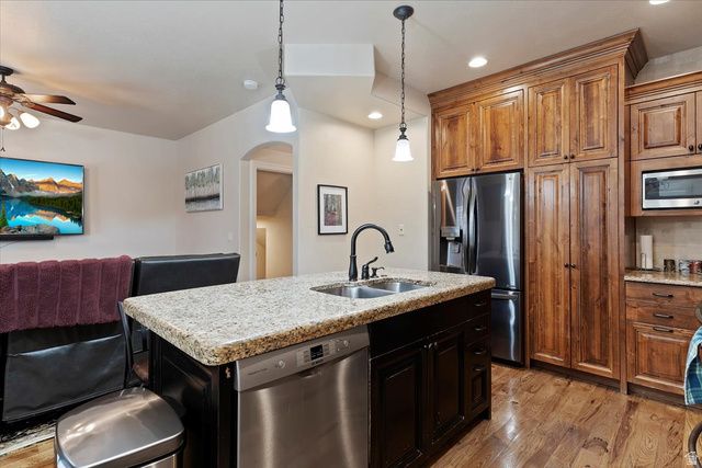 6189 S 1550 E, South Ogden, UT 84405